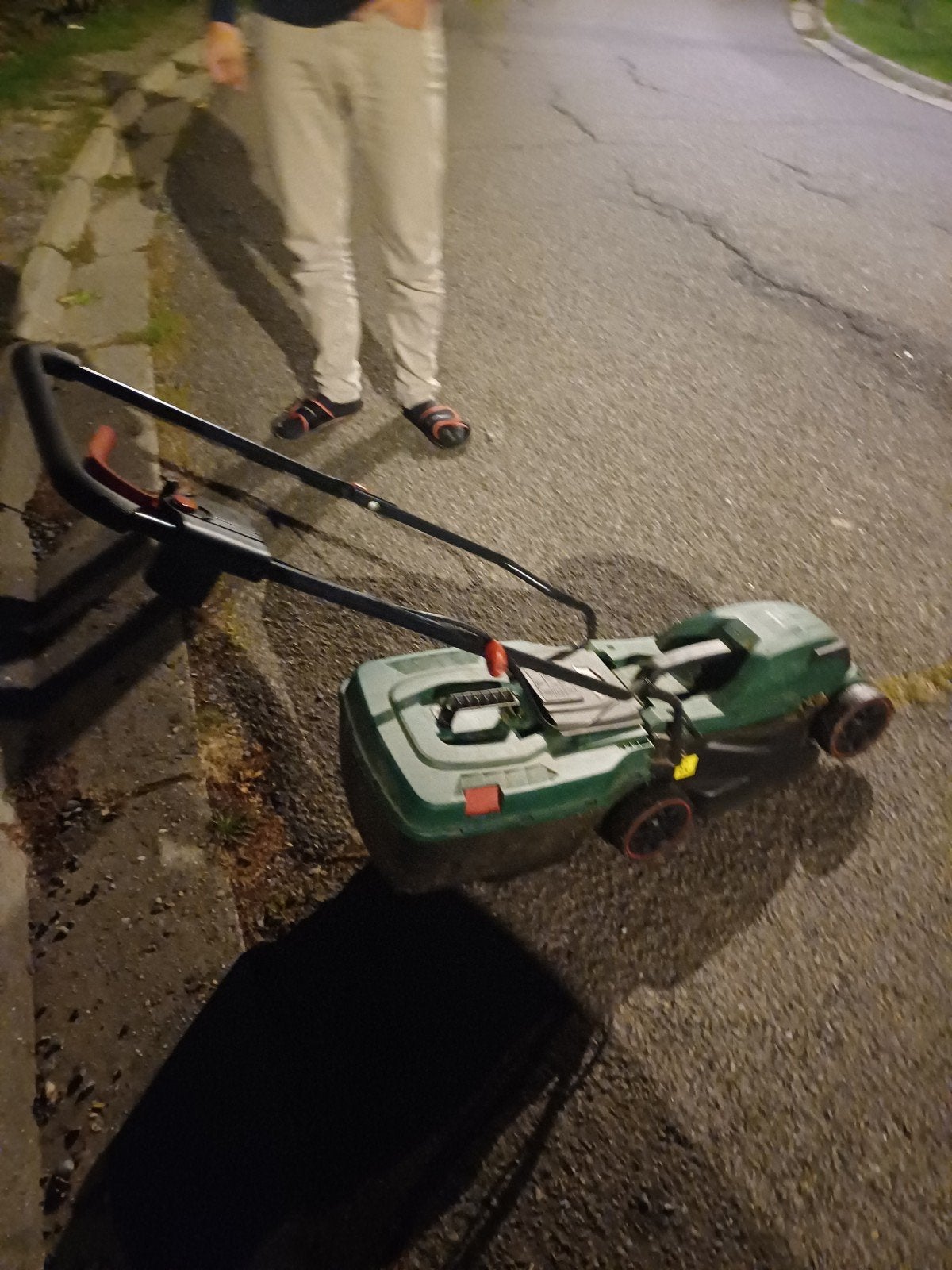 elektrische grasmaaier aan het park, Tuin en Terras, Ophalen, Parkside