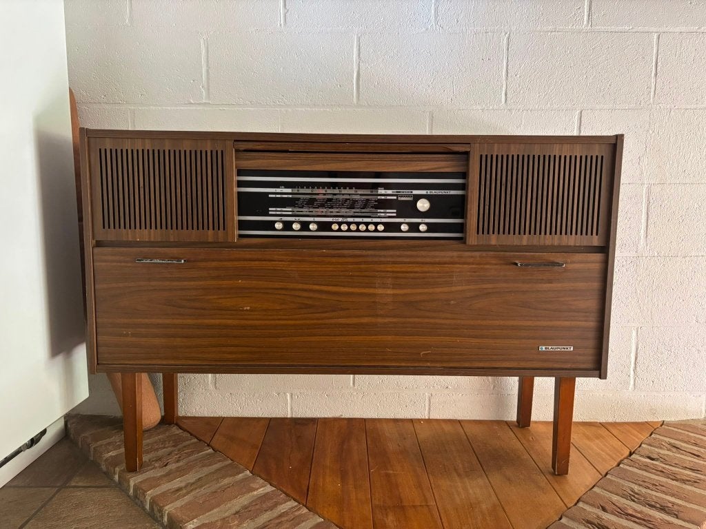Vintage radiomeubel en platenspeler Blaupunkt werkend, Enlèvement
