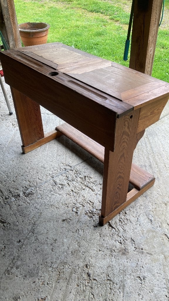 Banc d’école, Enlèvement