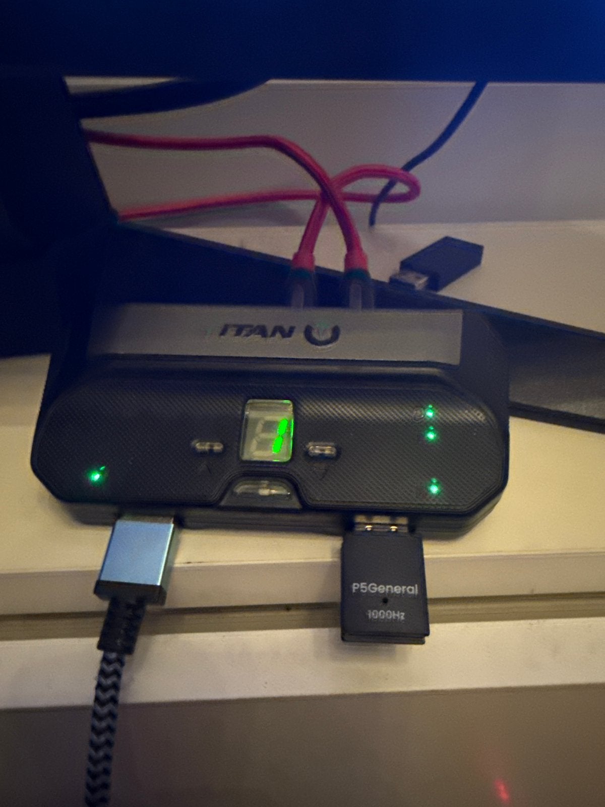 Configuration de Titan Two pour Playstation5 et Xbox, Enlèvement, Comme neuf