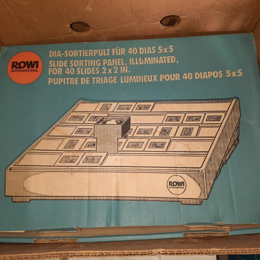 Dia's toestel ( lichtbak ) en andere zaken voor dia's ., Ophalen of Verzenden