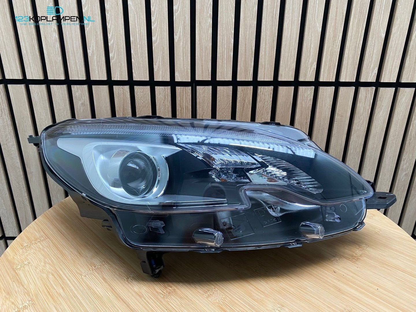 Peugeot 2008 facelift H7 Led koplamp rechts GT Line zwart, Gebruikt, -, -, Ophalen of Verzenden