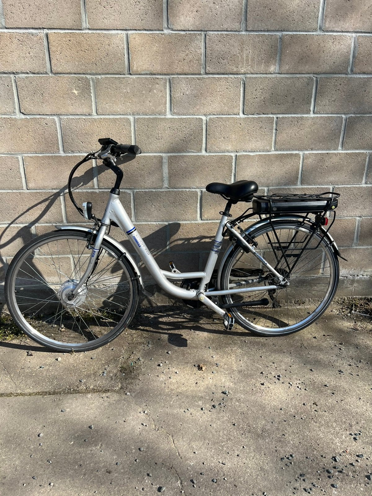 Vélo électrique, Enlèvement, Comme neuf