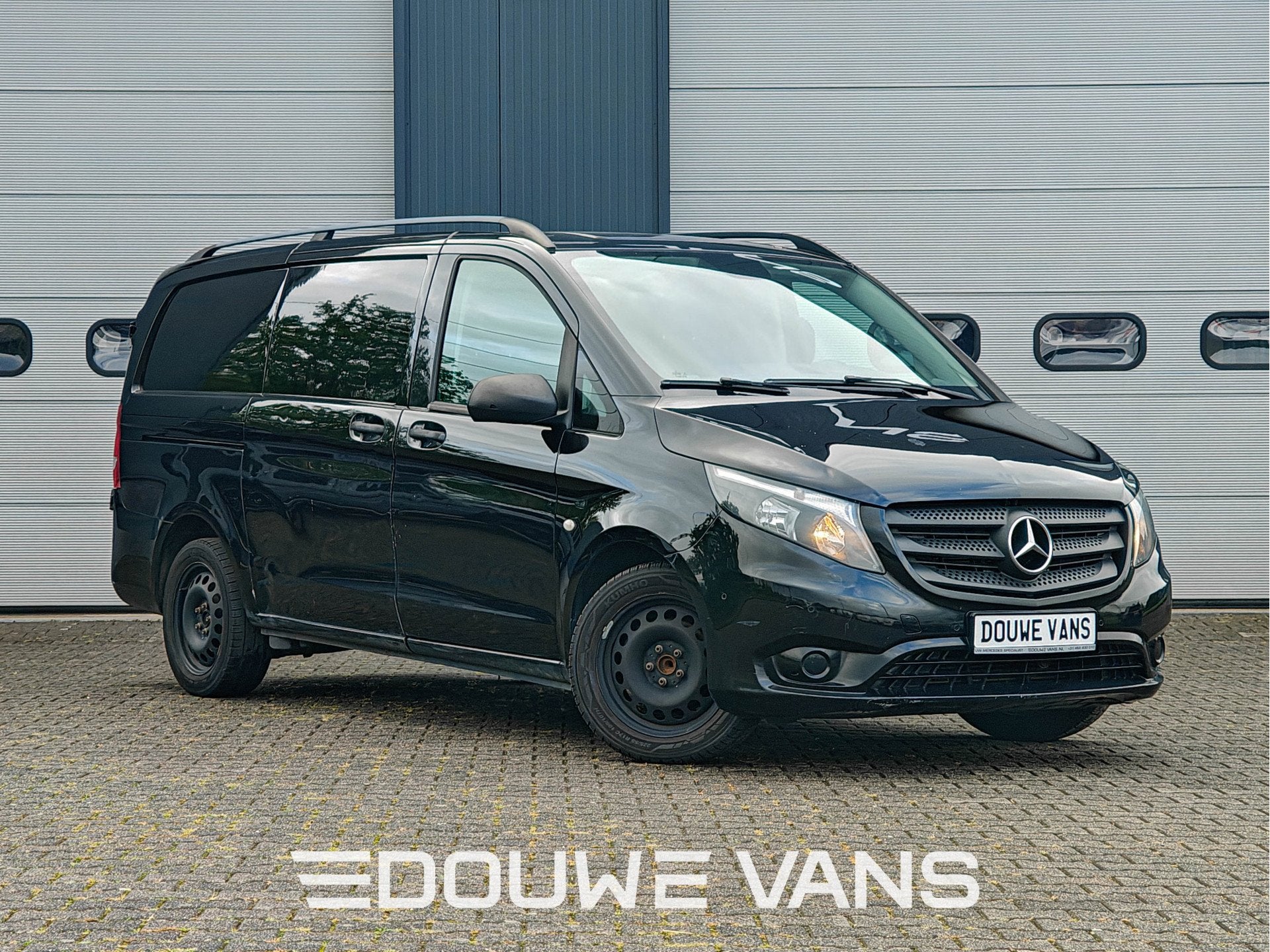 Mercedes-Benz Vito L2 114 Automaat Trekhaak Camera Navigatie, Auto's, Gebruikt, 4 cilinders, 136 pk, Zwart