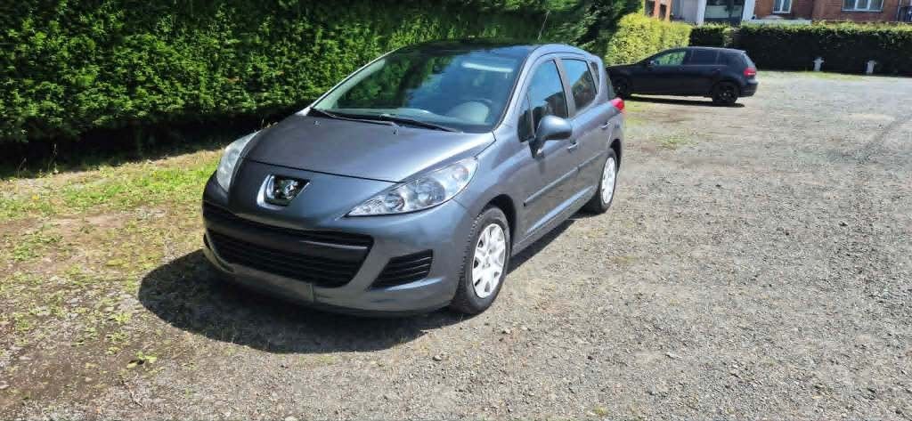 Peugeot 207 1.4 Essence — Année 2011 — 184 000 km, Autos, Peugeot, Entreprise, ABS, Airbags, Air conditionné, Alarme, Essence