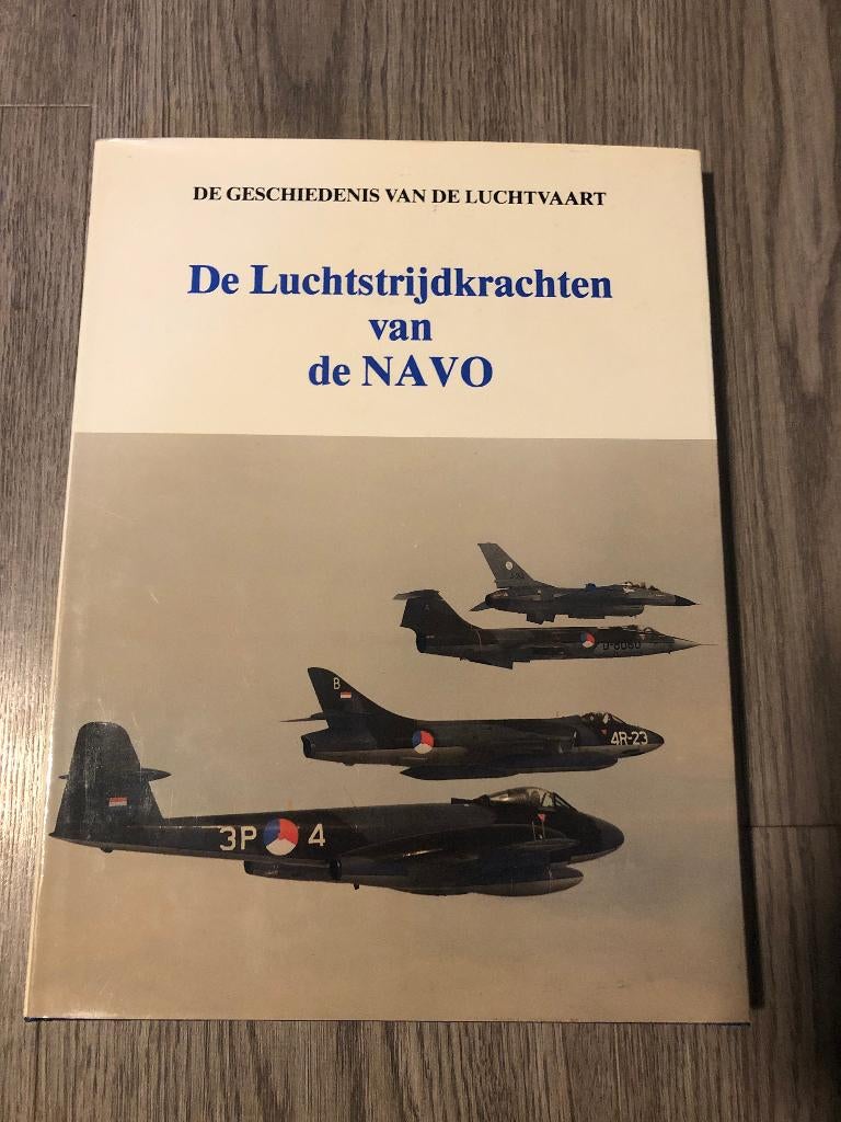 boek de luchtstrijdkrachten van de navo, Ophalen of Verzenden