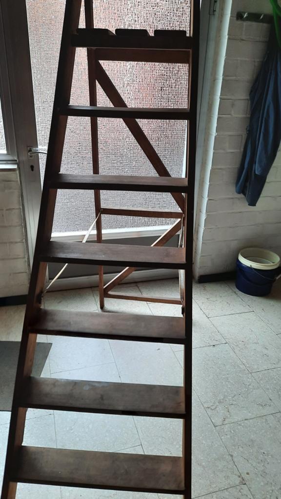 Trapladder hout, Ophalen