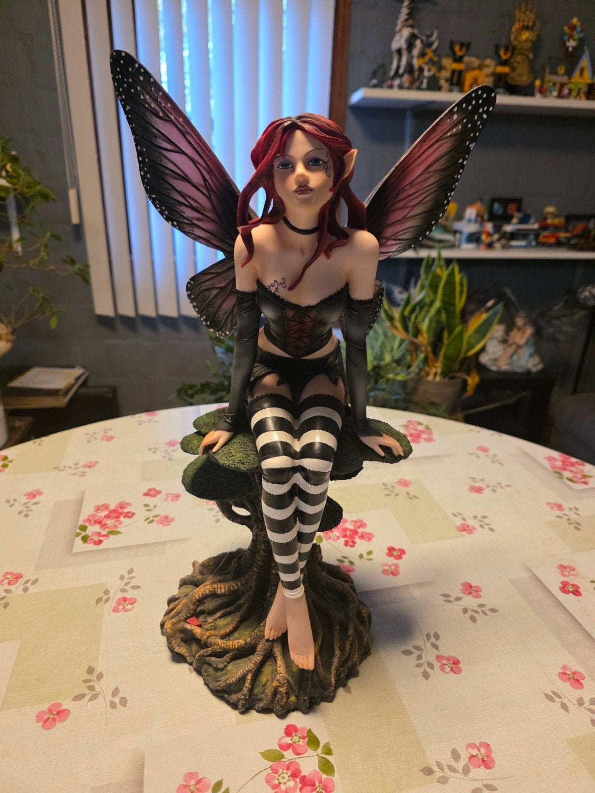 Grote beeldjes van elven, Ophalen of Verzenden
