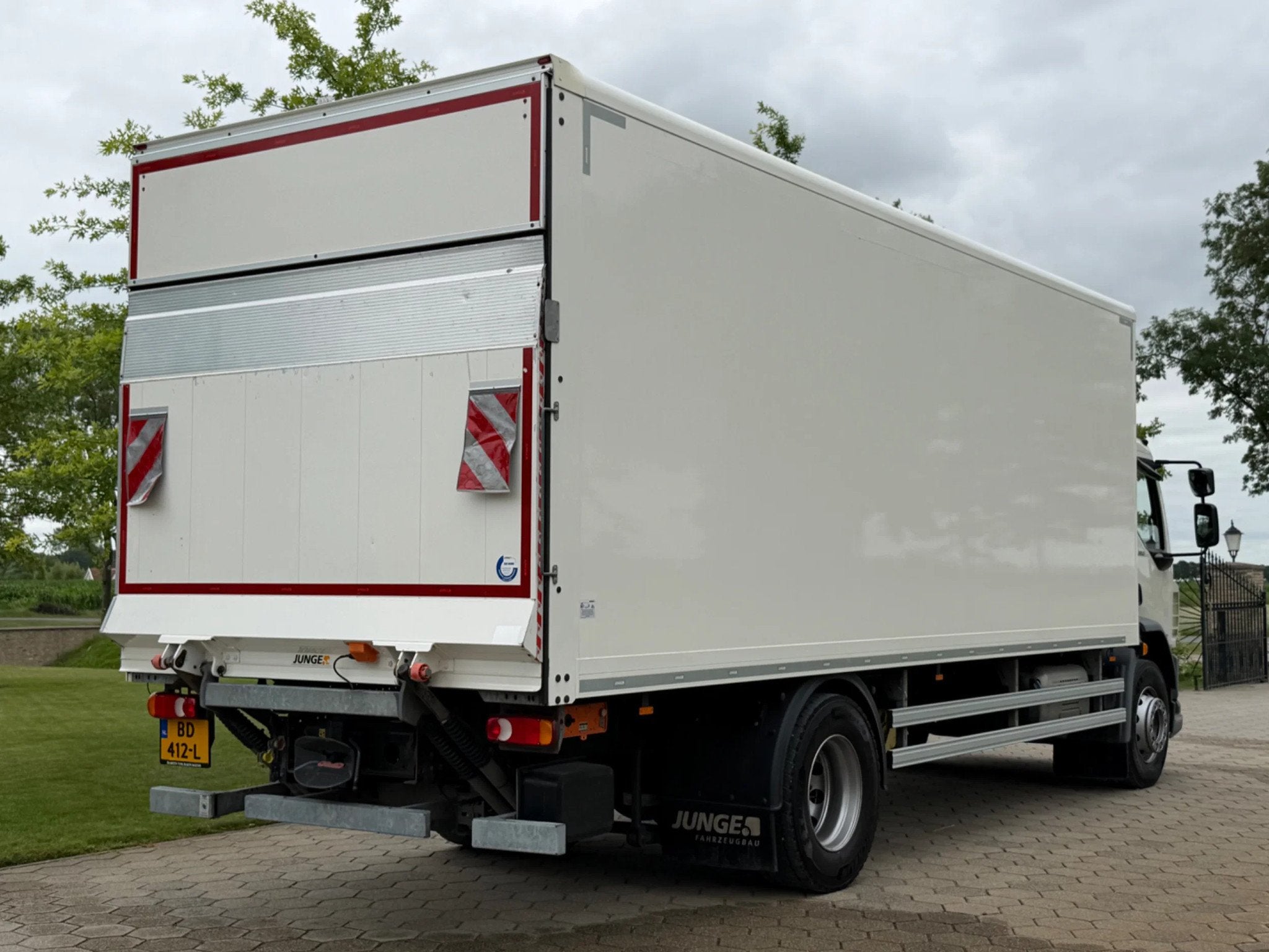 DAF CF 320 L2EN3 (bj 2020), Auto's, Bestelwagens en Lichte vracht, Automaat, Achterwielaandrijving, Gebruikt, Euro 6
