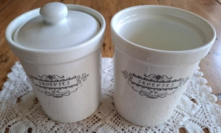 2 Landelijke Kitchenware snoep potjes, 1 zonder deksel, Huis en Inrichting, Keuken | Servies, -, -, Overige typen, Ophalen of Verzenden