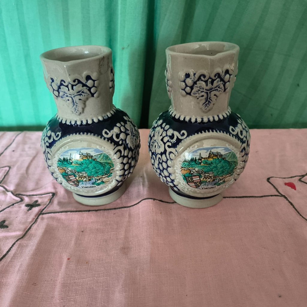2 Vintage mini wijnkruikjes, Antiquités & Art, Enlèvement ou Envoi