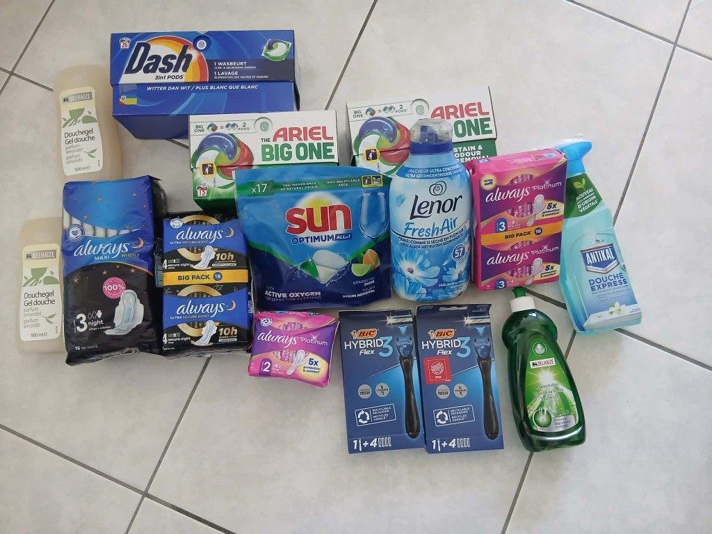 lot de produits d'entretien et corporel, Huis en Inrichting, Schoonmaakartikelen, Ophalen, Overige typen