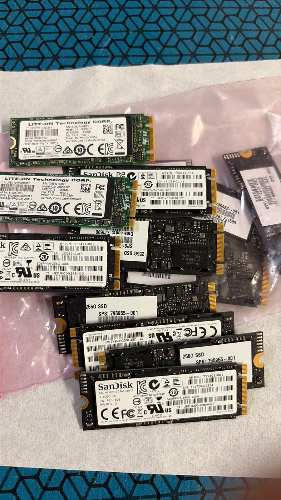 Sandisk A110 m2 2260.   256gb ssd, Ophalen of Verzenden, Zo goed als nieuw, SSD