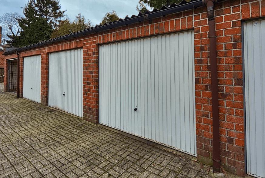 Zoek te huur garagebox garage