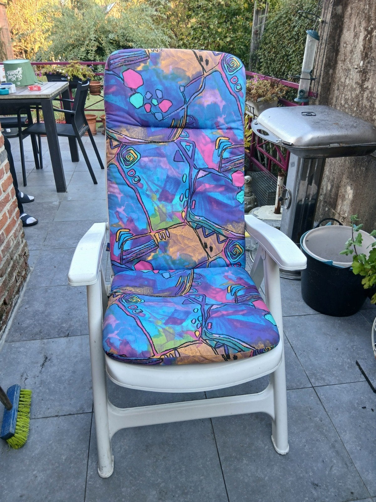 Tuinstoel, met kussen, Tuin en Terras, Ophalen, Zo goed als nieuw, Kunststof