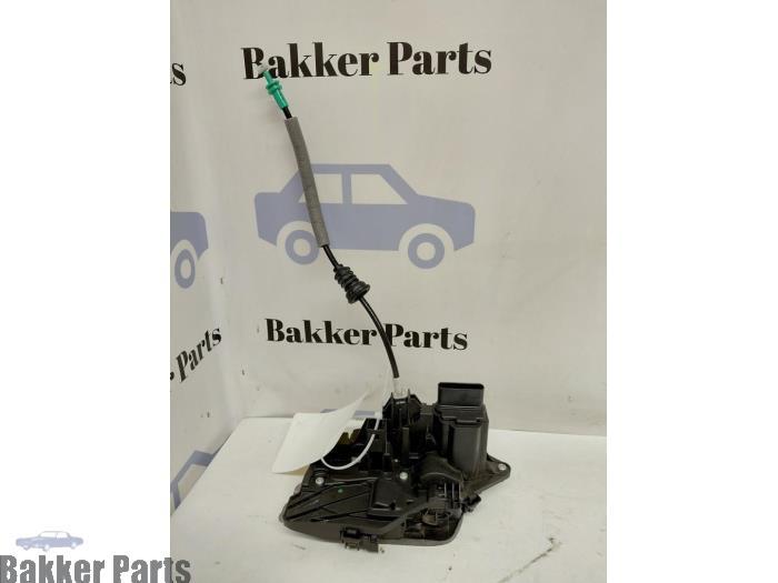 Deurslot Mechaniek 4Deurs links-achter van een Volvo V60, Gebruikt, -, -, Volvo