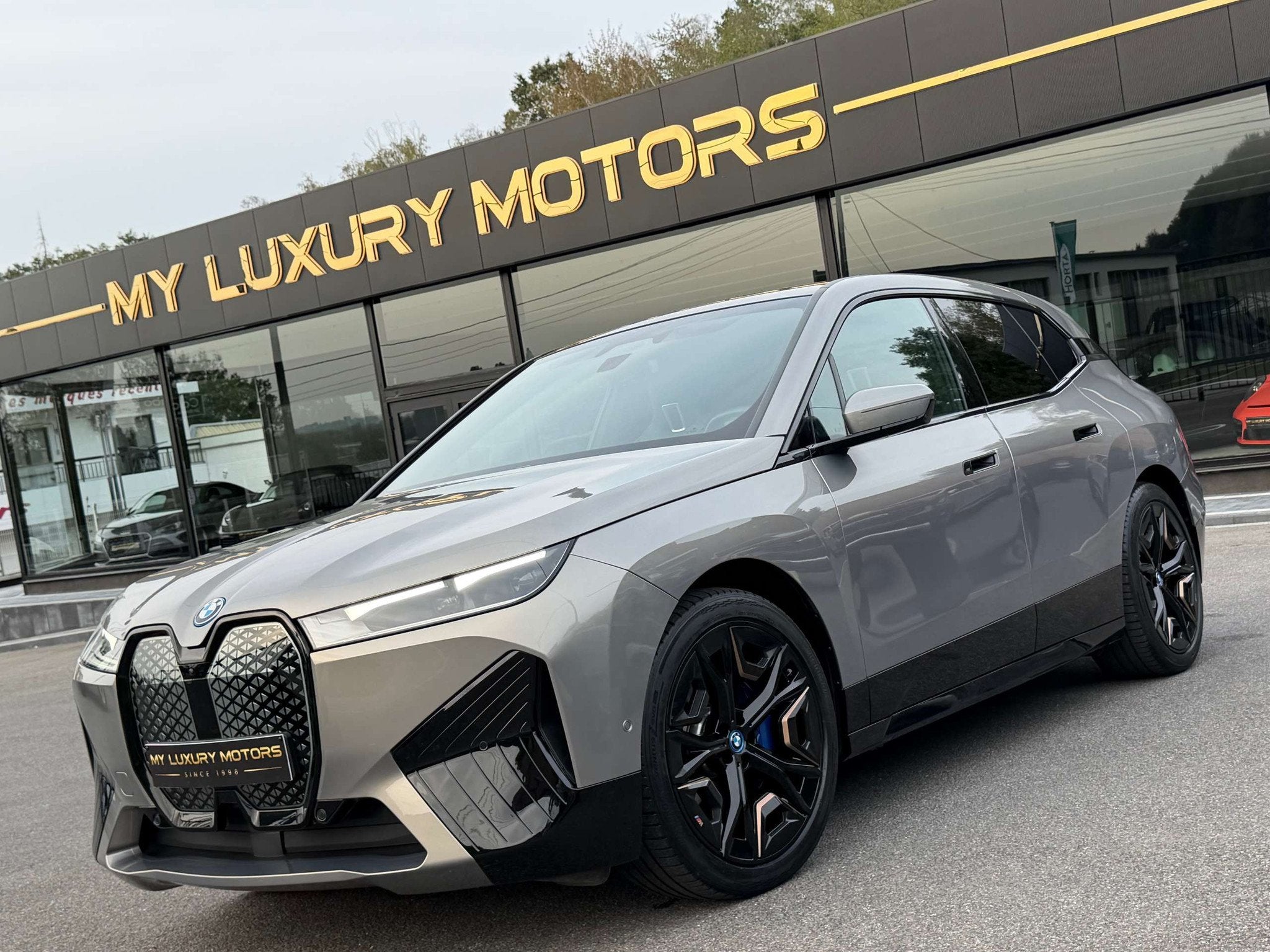 BMW iX 40 X-DRIVE 326 CV | FULL OPTION | PACK M AERODYNAMIC, Autos, Cuir, Achat, Entreprise, IX