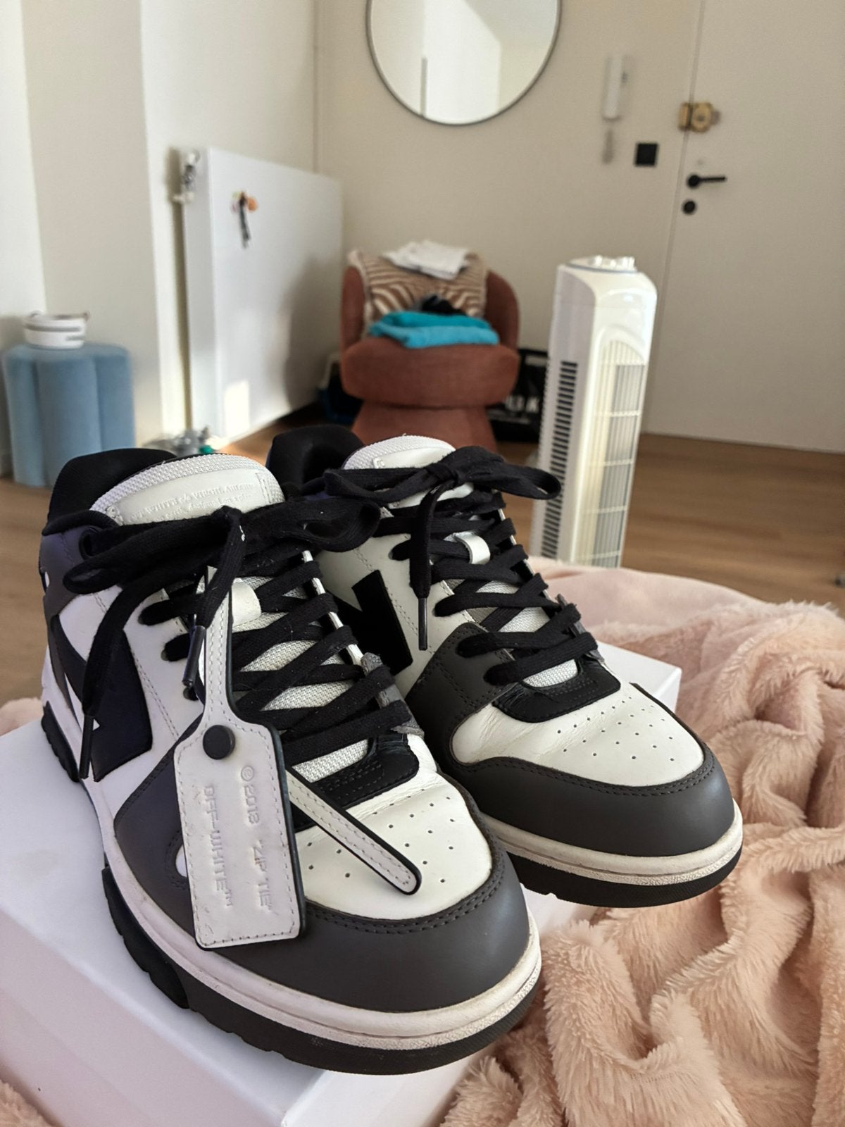 Off white out of office maat 42, Vêtements | Hommes, Chaussures, Autres couleurs, Comme neuf, Enlèvement, Baskets