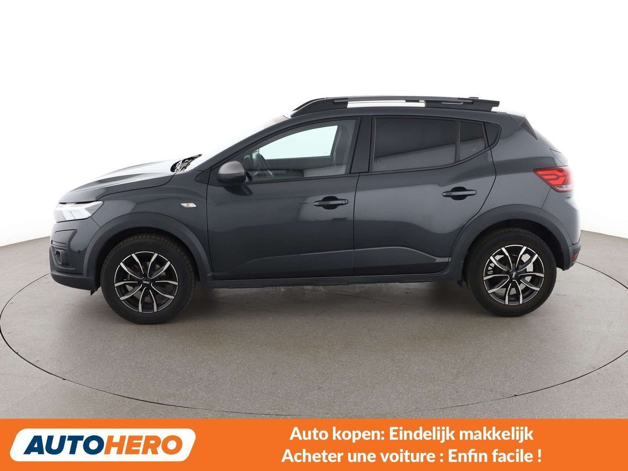 Dacia Sandero 1.0 TCe Stepway Expression (bj 2023), Voorwielaandrijving, Stof, Gebruikt, 91 pk
