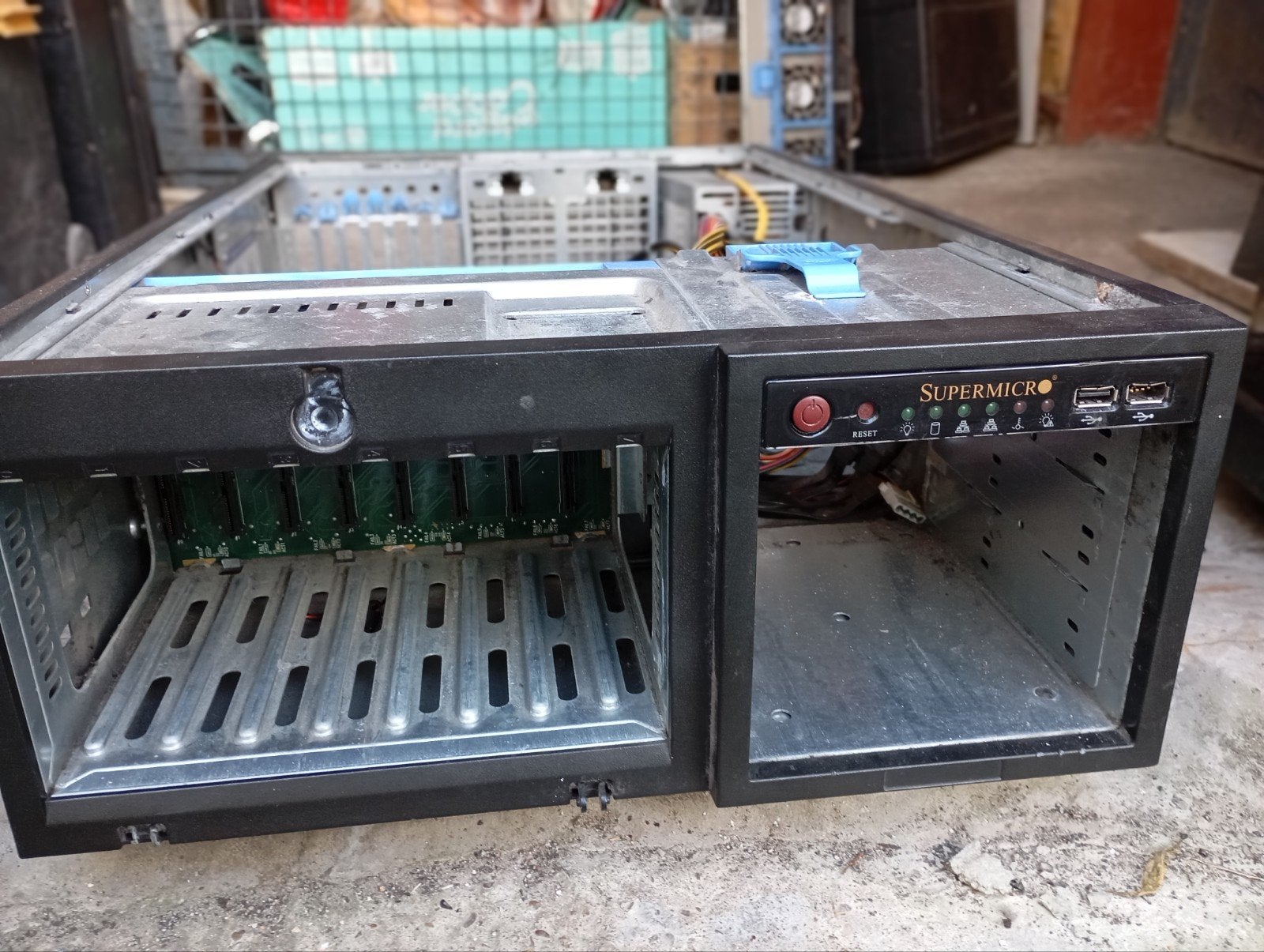 Server case met voeding en moederboard, Computers en Software, Moederborden, Ophalen of Verzenden