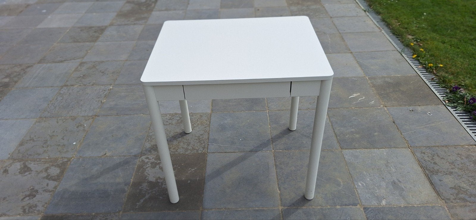 Table de bureau 75 cm x 60 cm, Maison & Meubles, Scandinave, Autres types, Enlèvement, Utilisé