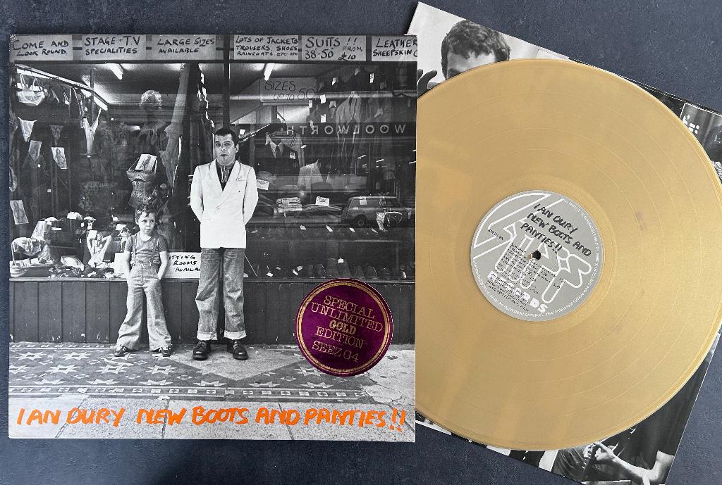 IAN DURY & BLOCKHEADS - New boots and panties!! ( LP; Gold ), Verzenden, Zo goed als nieuw, 12 inch, Poprock
