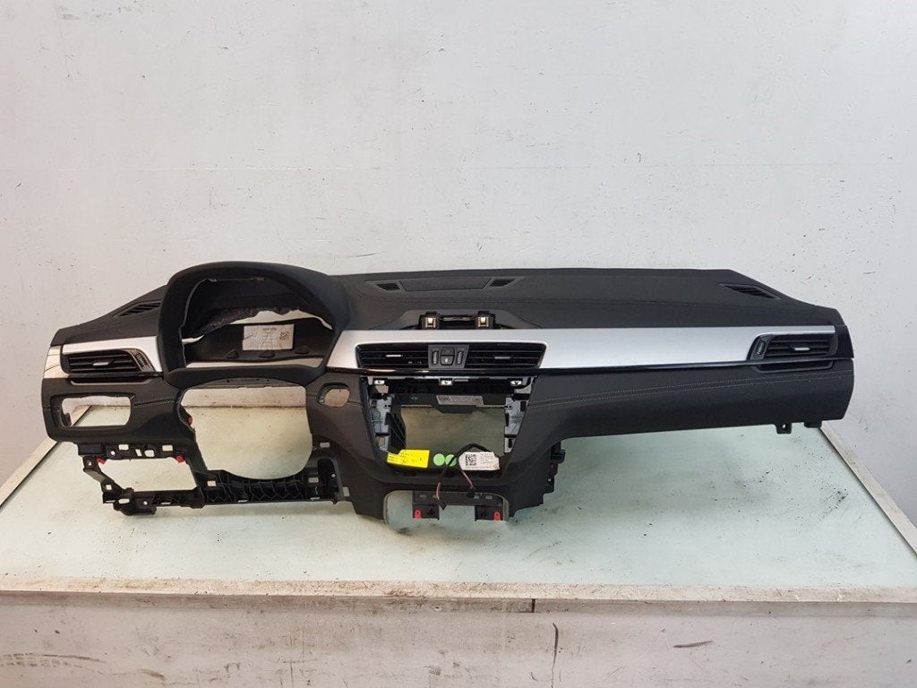ENSEMBLE AIRBAG + TABLEAU DE BORD BMW X2 (F39), Utilisé, BMW, Petuelring 130
80809  München, DE, Bayerische Motoren Werke AG