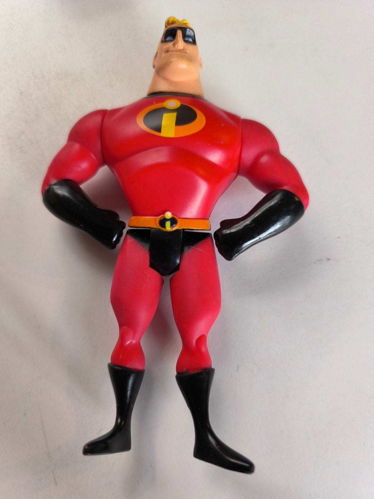 Mr. Incredible, Ophalen of Verzenden