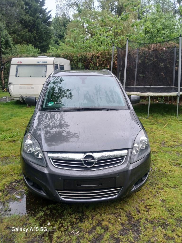 Opel zafira ecoflex, Auto's, Opel, Particulier, Zafira, Diesel, Euro 5, Monovolume, 5 deurs, Handgeschakeld, Ophalen