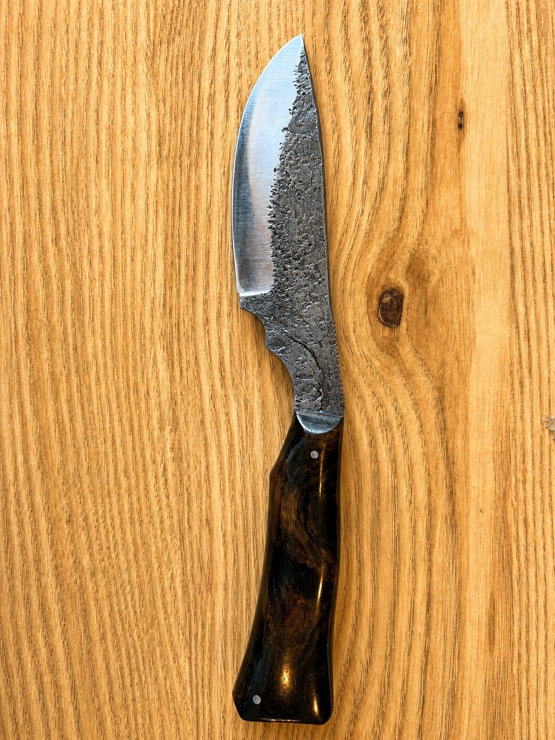 Couteau artisanal forgé, Enlèvement