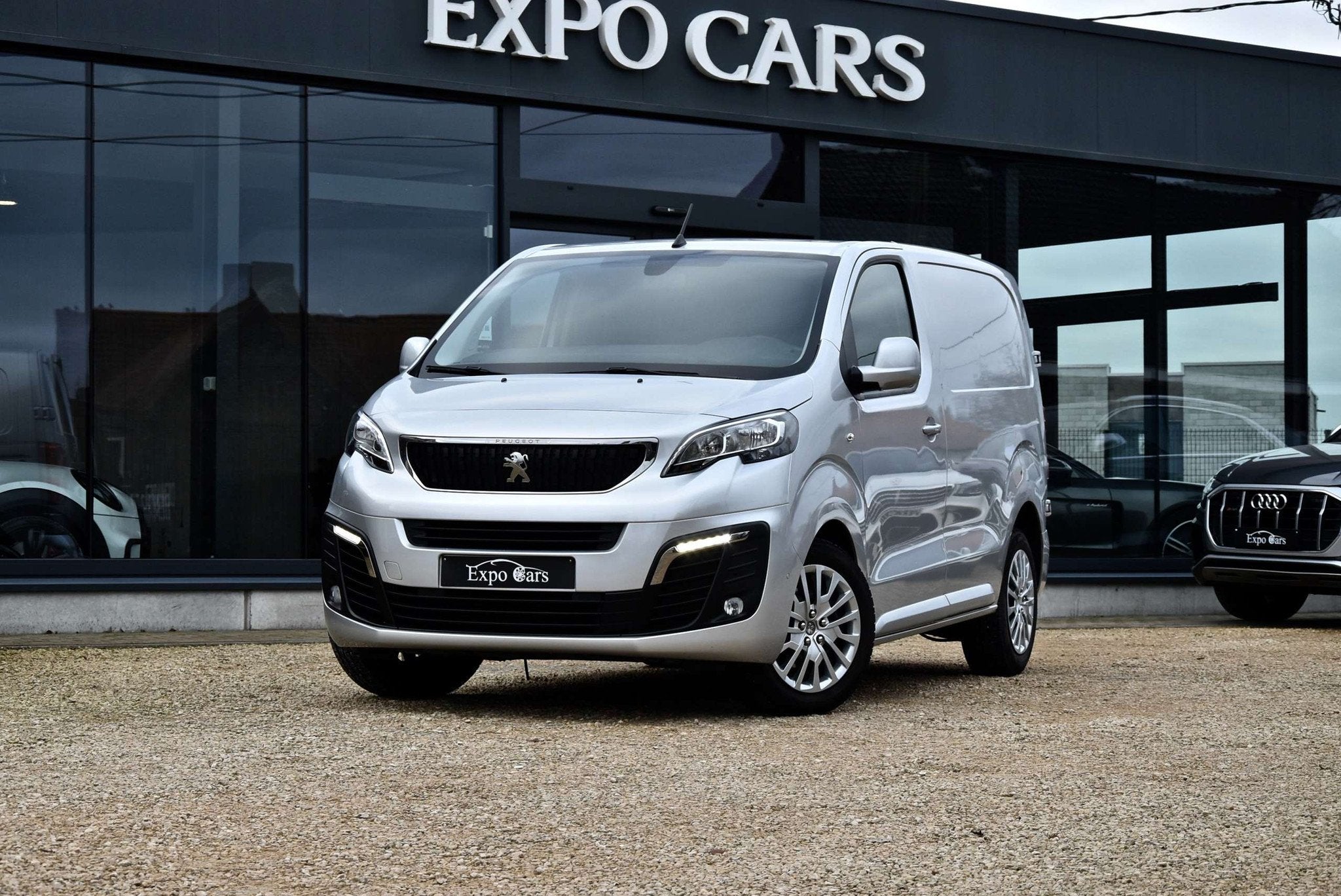 Peugeot Expert L1H1 Edition*CRUISE*TREKHAAK*CARPLAY*PDC*, Autos, Argent ou Gris, Achat, 139 g/km, Entreprise