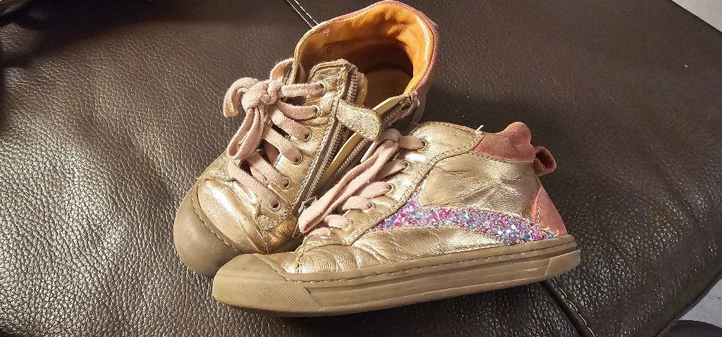 Chaussures enfant Sneakers rose brillant FR by Romagnoli T28, Enlèvement ou Envoi, Utilisé, FR by Romagnoli, Chaussures