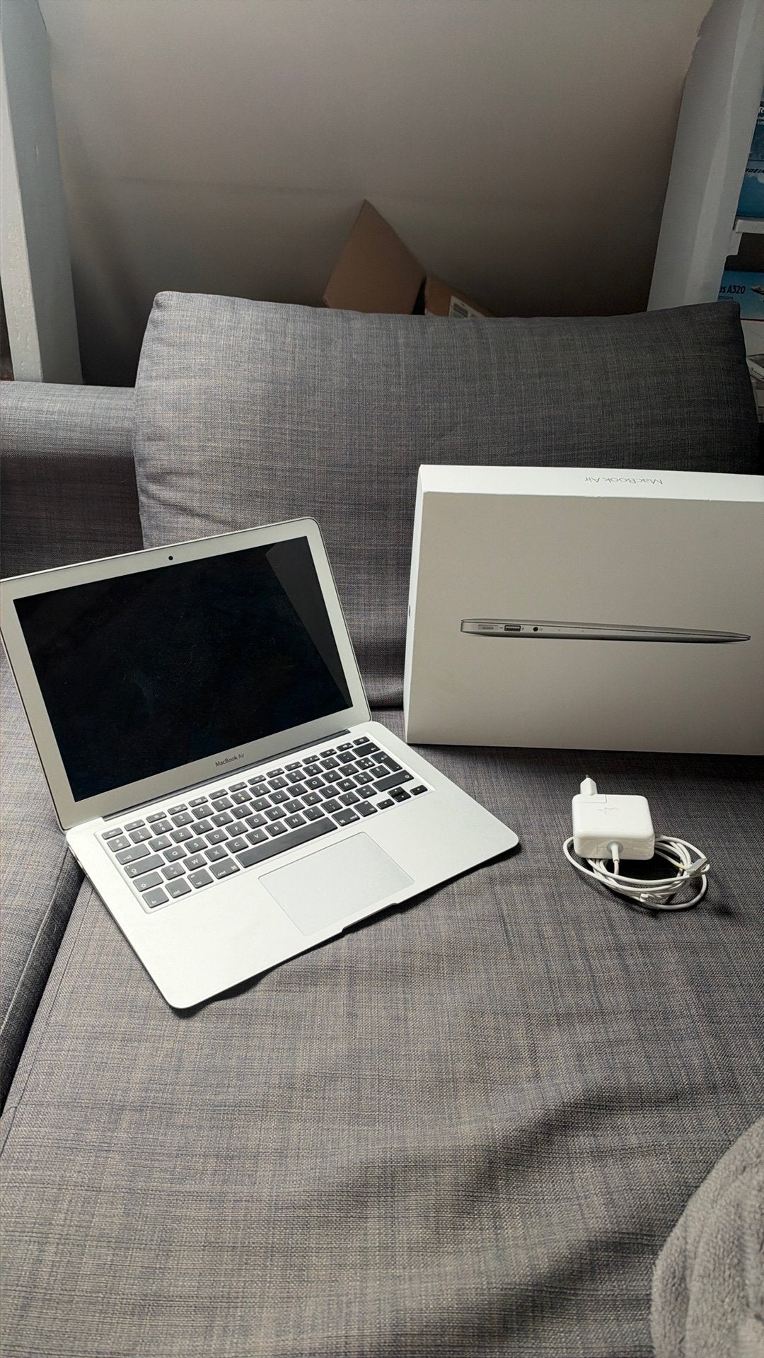 Macbook air13 2017 + doos + oplader, Computers en Software, Ophalen, Gebruikt