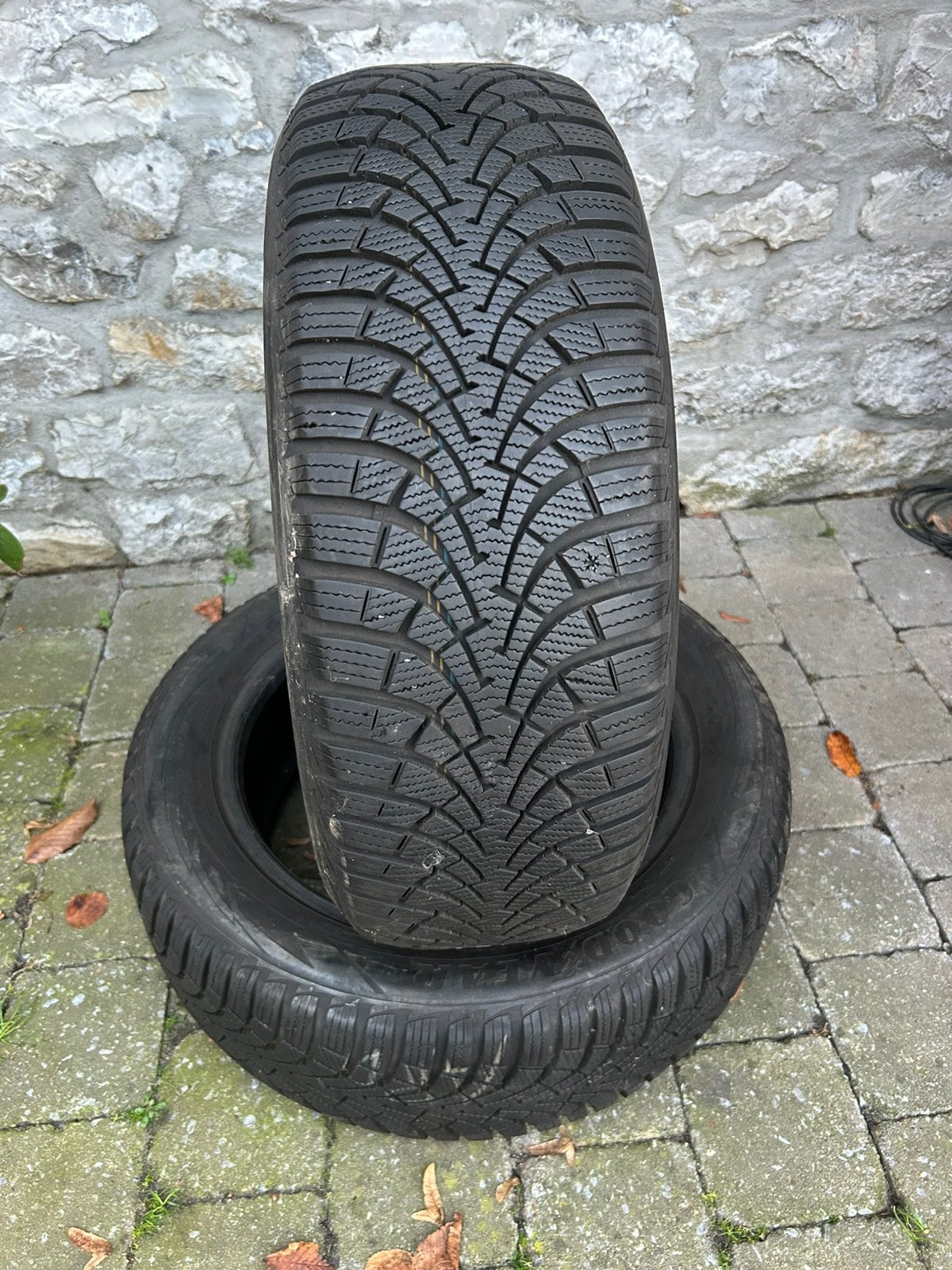 2 pneus hiver goodyear 205/55/16.91H, Autos : Pièces & Accessoires, Neuf, Pneus hiver, 16 pouces, Véhicule de tourisme