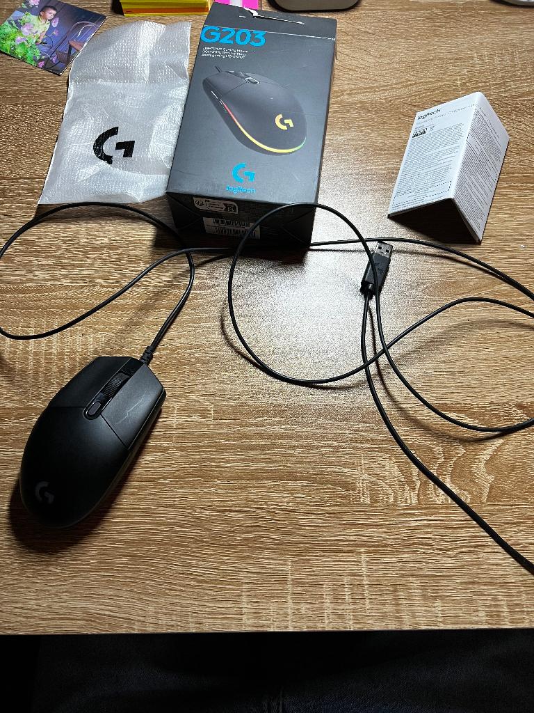 Souris Logitech, Informatique & Logiciels, Souris, Logitech, Comme neuf, Enlèvement