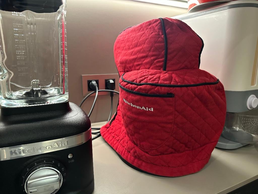 Housse KitchenAid rouge matelassée – État neuf, Electroménager, Enlèvement, Comme neuf