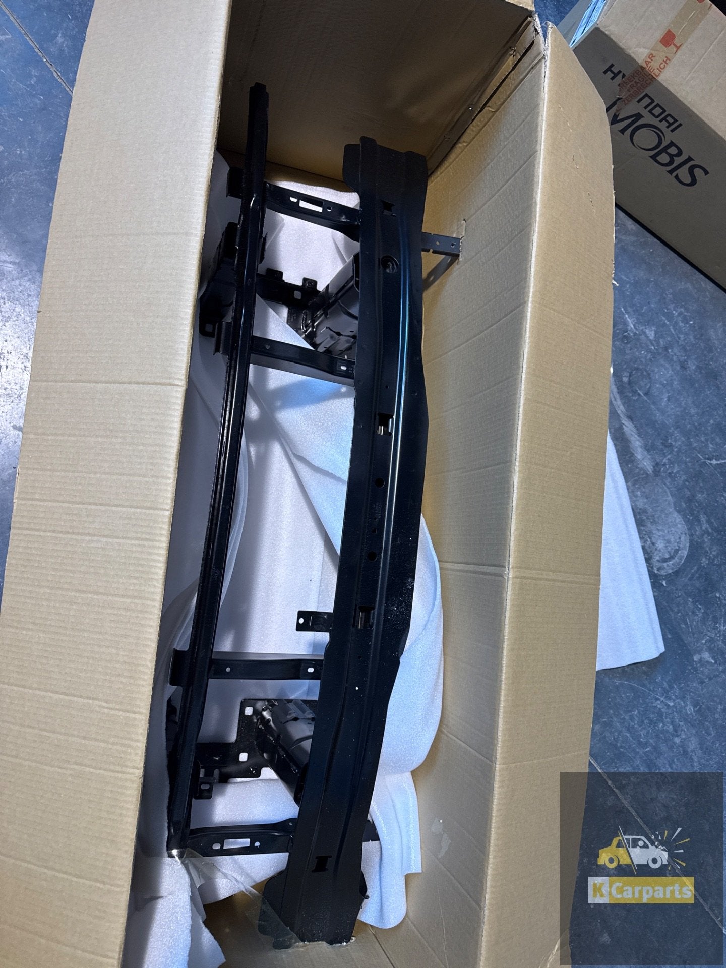 Cupra Formentor Bumper Balk origineel Nieuw 11H807611, Gebruikt, Voor, Autovia A-2, Km 585 585
08760  Martorell, ES, SEAT S.A.