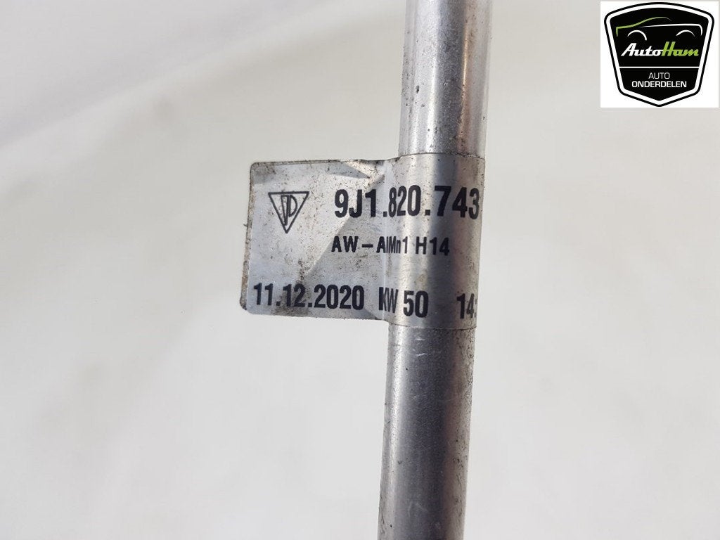AIRCO LEIDING Porsche Taycan (Y1A) (|9J1820743|), Gebruikt, Porsche Deutschland GmbH, Porscheplatz 1
70435  Stuttgart, DE, Porsche