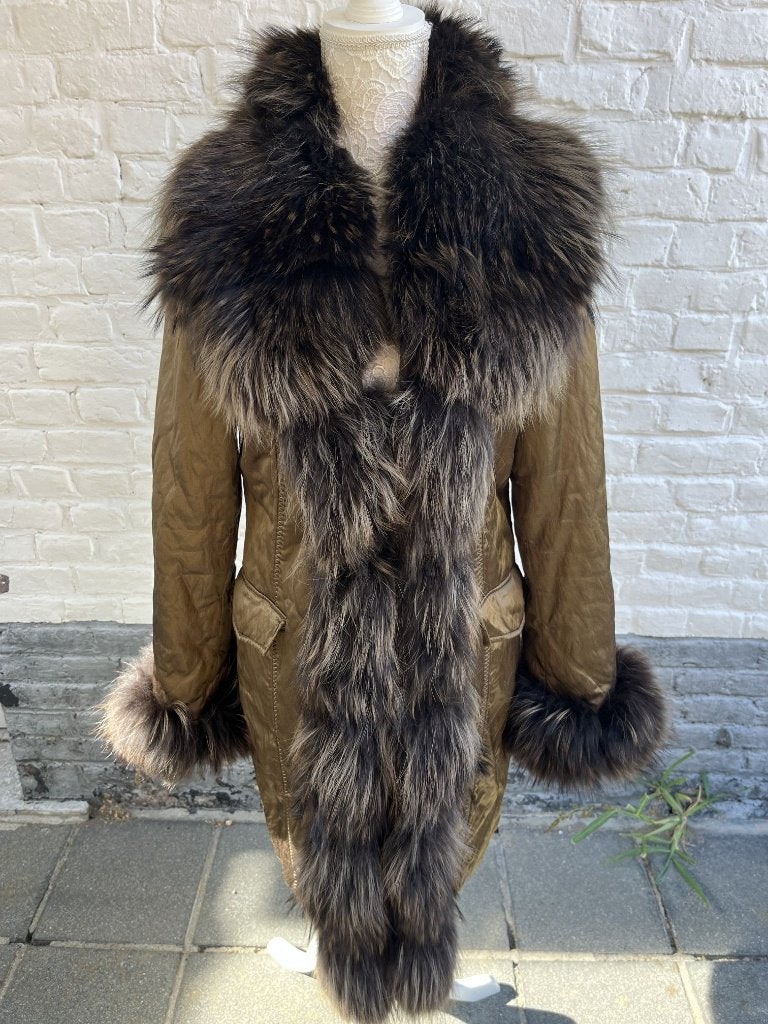 Elégant manteau kaki bordé fourrure XL, Envoi, Comme neuf, Taille 46/48 (XL) ou plus grande, Autres couleurs