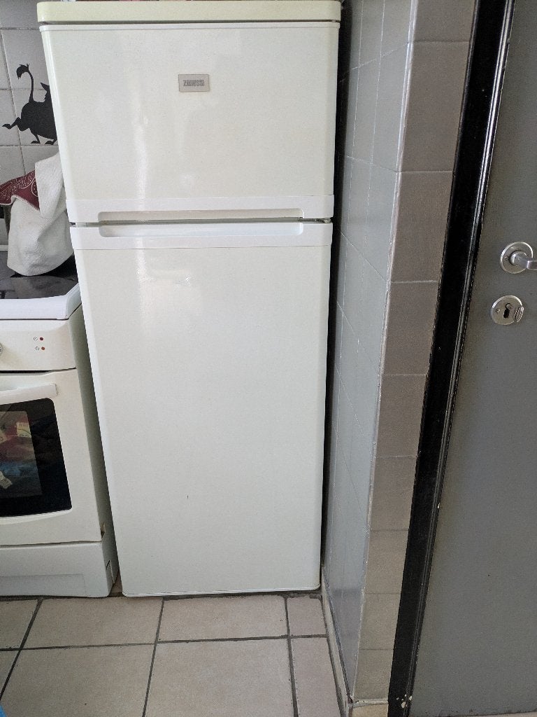 Frigo congélateur, Electroménager, Réfrigérateurs & Frigos, Avec compartiment congélateur, Utilisé, 45 à 60 cm, 150 à 200 litres