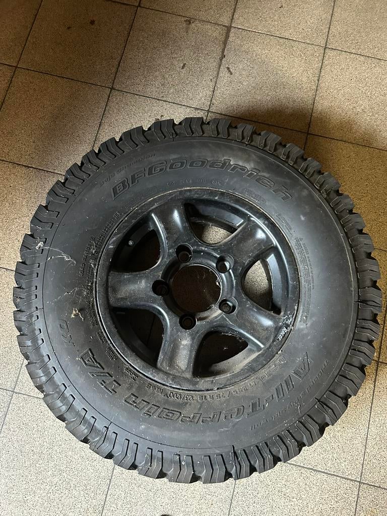 1 x All Terrain 265 / 75 R16 BFGoodrich, Auto-onderdelen, Banden en Velgen, Ophalen, 16 inch, 265 mm, Nieuw
