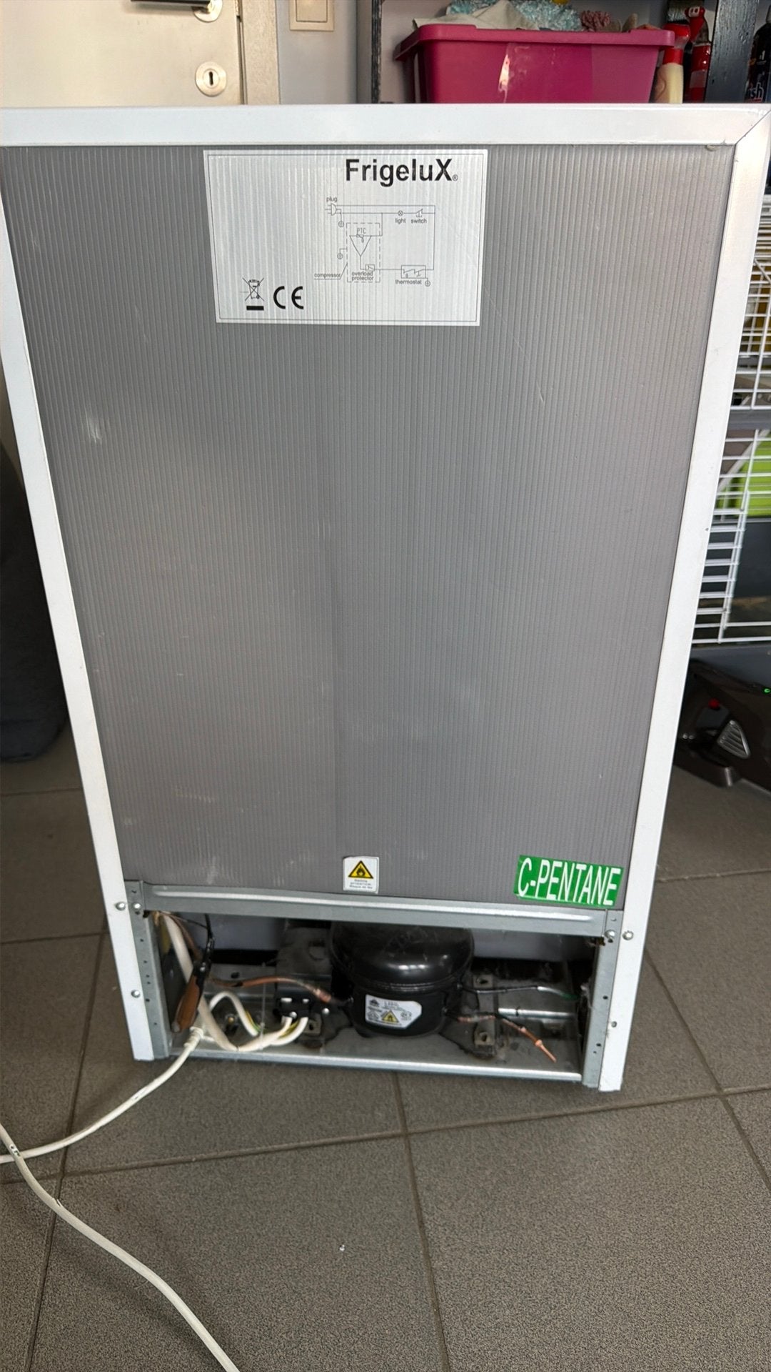 Frigo d’étudiant, de kot ou de supplément, Electroménager, Classe énergétique A ou plus économe, Avec compartiment congélateur