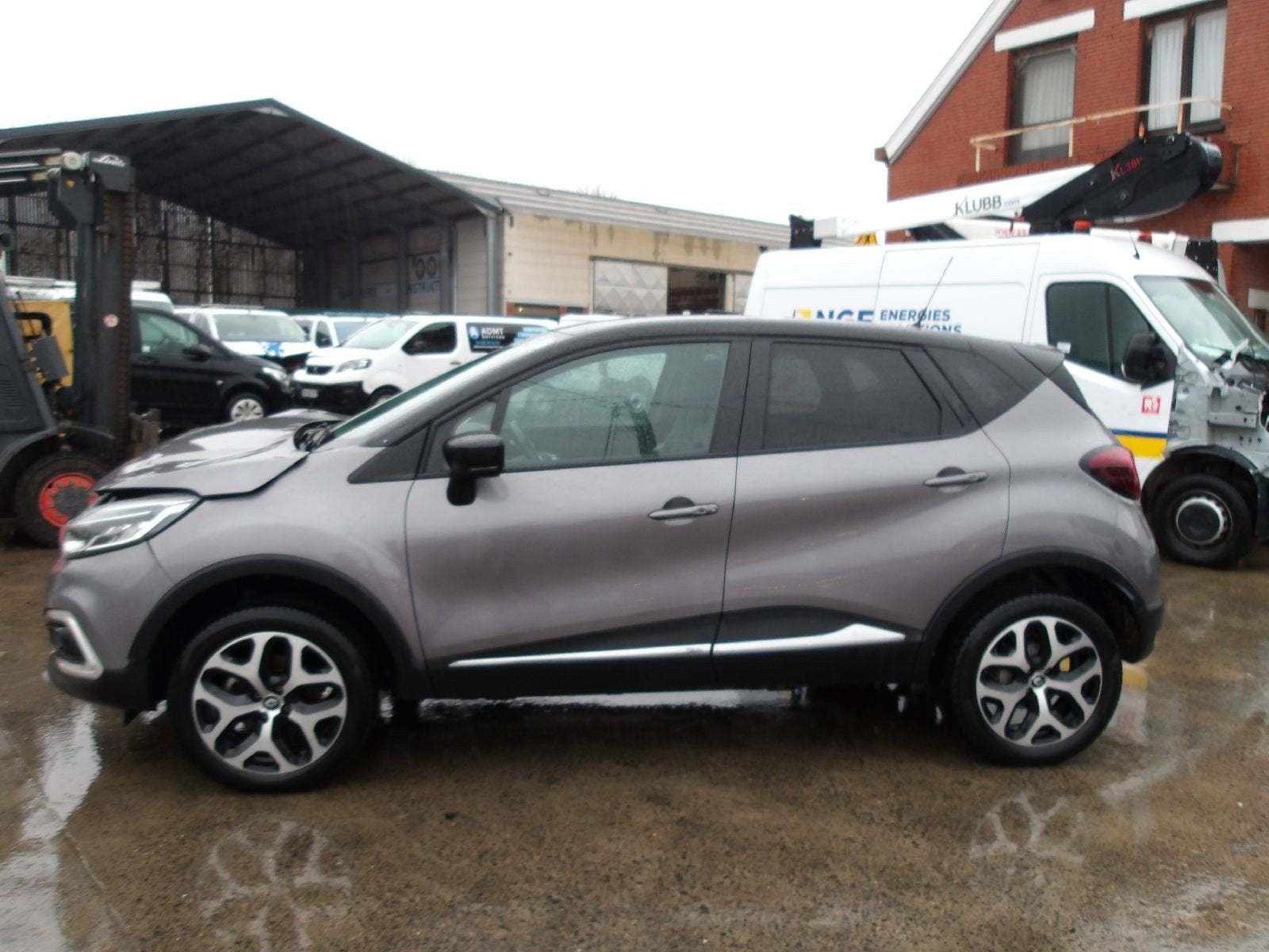 RENAULT CAPTUR  BENZINE 05/17, Autos, Argent ou Gris, Achat, Entreprise, Boîte manuelle