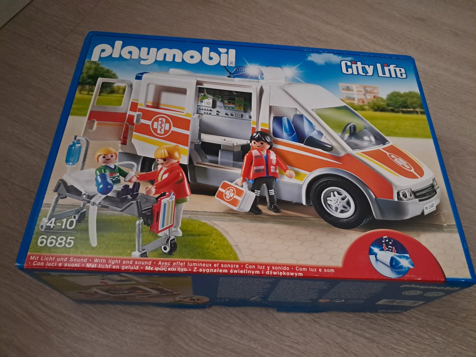 Playmobil ziekenwagen 6685, Ophalen of Verzenden, Zo goed als nieuw