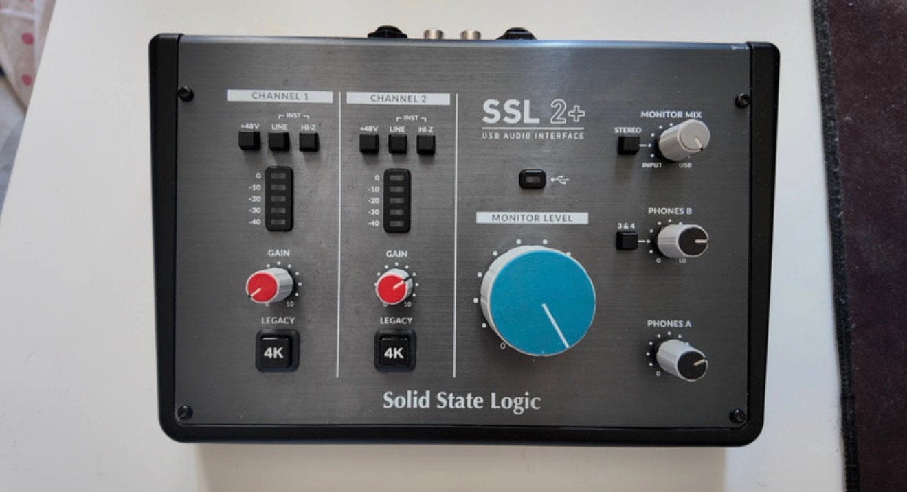 SSL 2+ Interface Audio USB – Très bon état, Envoi, Comme neuf, Moins de 5 canaux, Entrée micro