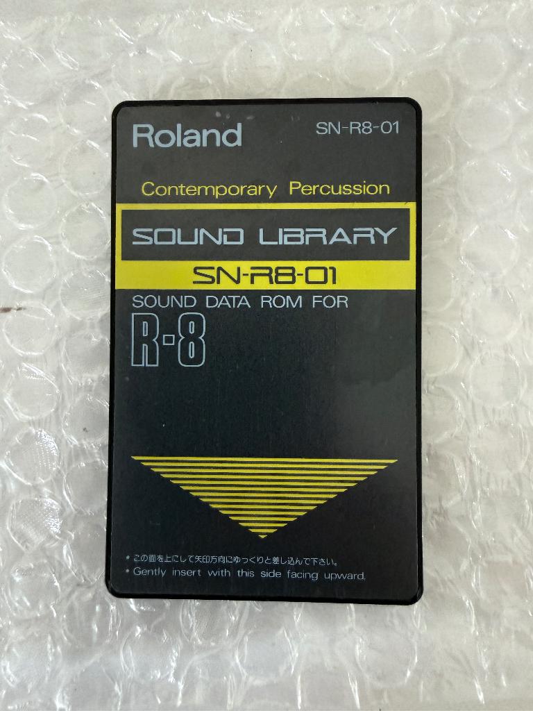 Roland R-8 Sound library, Muziek en Instrumenten, Ophalen, Gebruikt