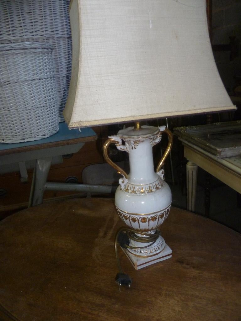 MOOIE PORCELEINEN LAMPADAIRE, Antiek en Kunst, Curiosa en Brocante, Ophalen