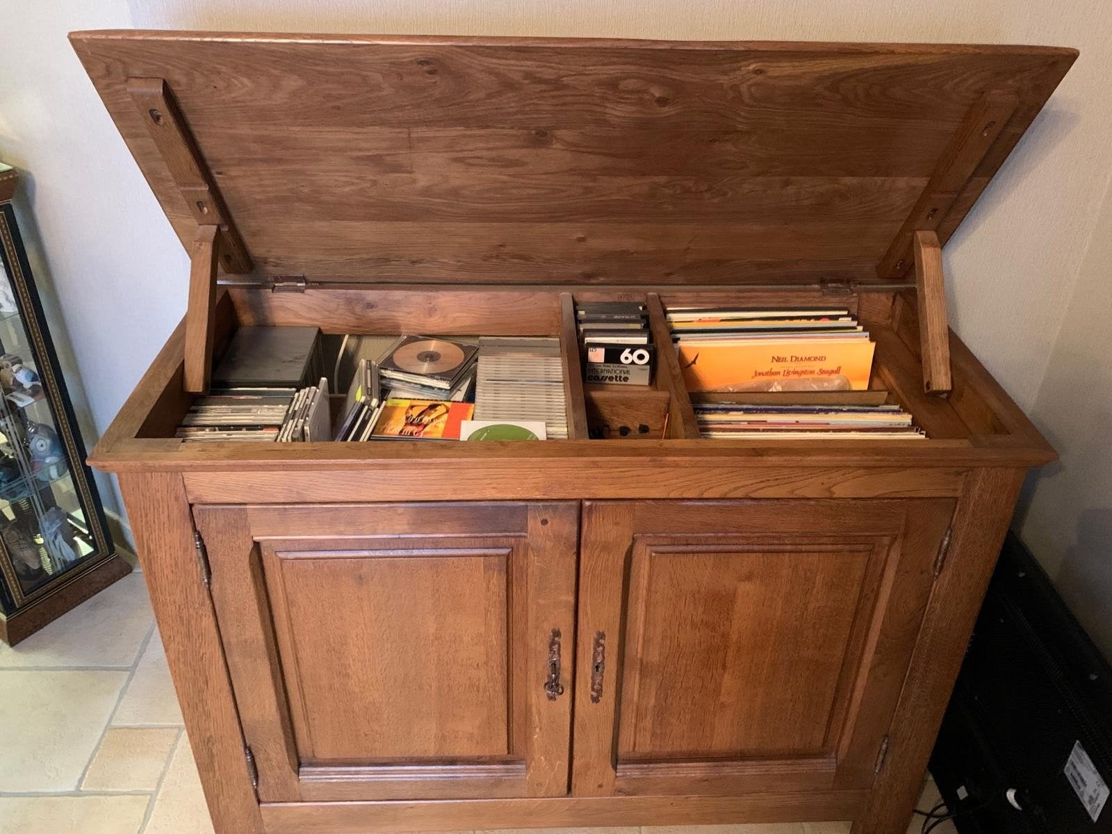 Prachtige massief houten commode kast, Huis en Inrichting, Kasten |Televisiemeubels, Ophalen