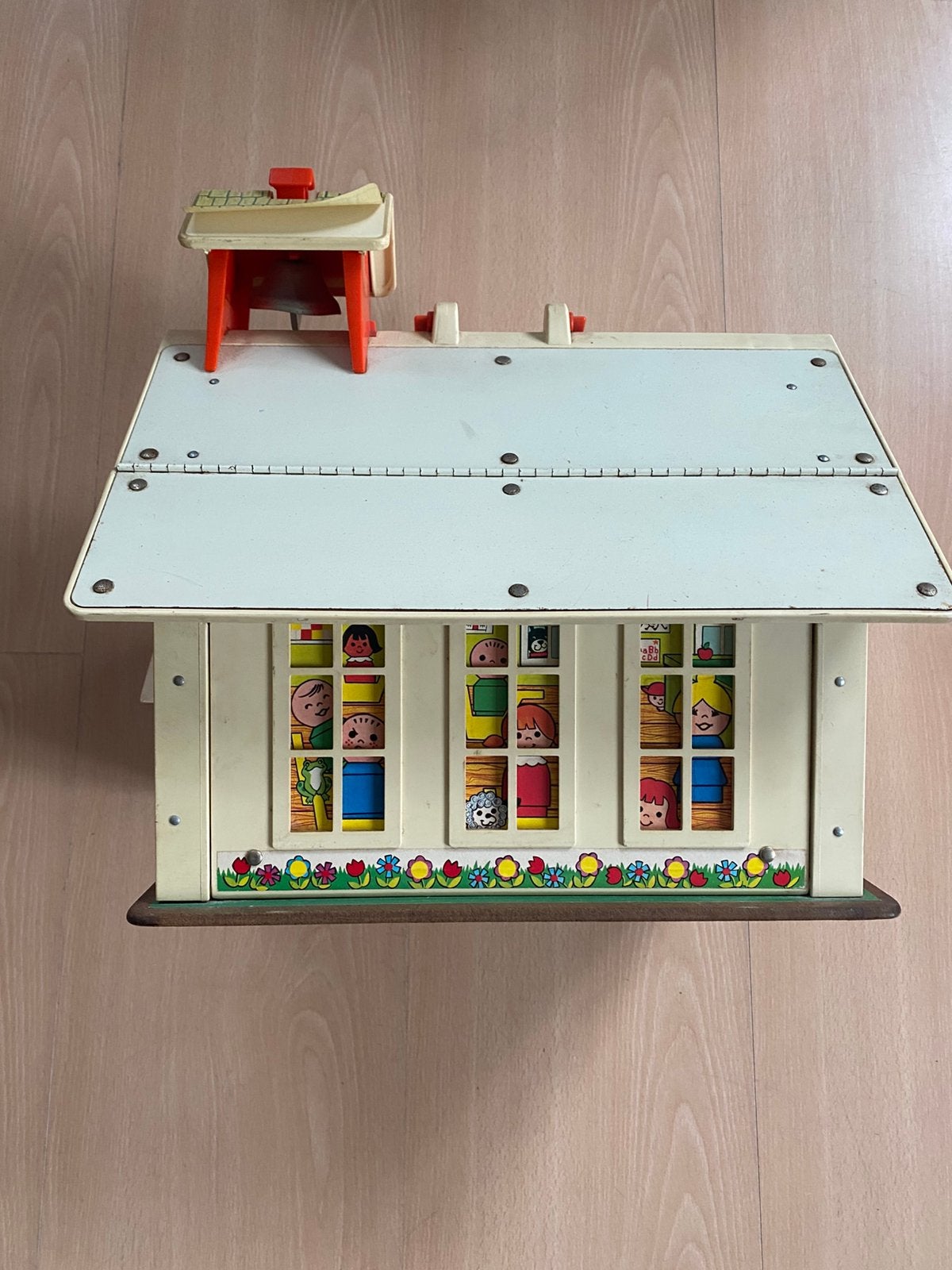 Fisherprice schooltje met toebehoren, Kinderen en Baby's, Ophalen, Gebruikt