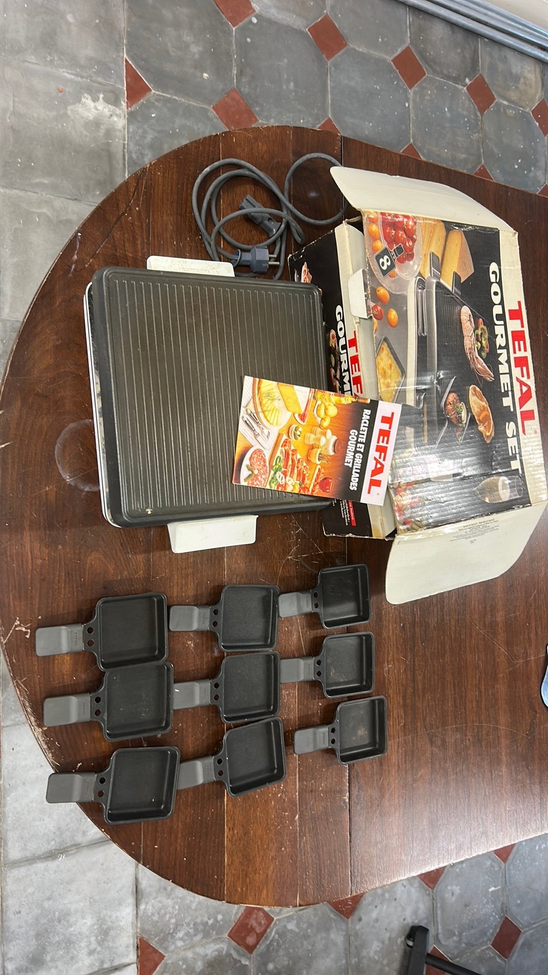 Coffret gourmand Tefal, Enlèvement, Utilisé, 4 à 7 personnes
